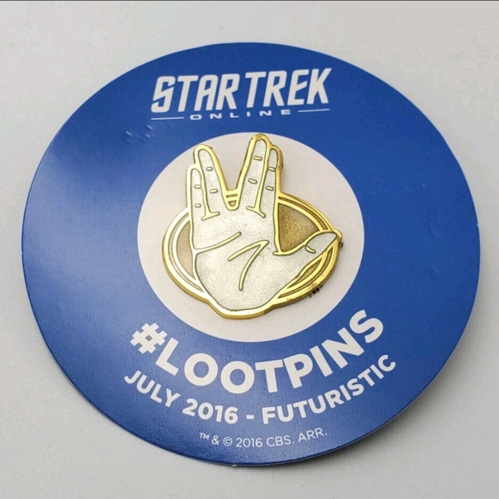 Loot Crate Pin Star Trek Futuristic Lootpins July 2016 NEW Vulcan Hand Salute